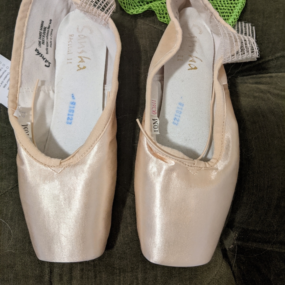 Sansha Recital II Pointe Shoe sz 10M NWT